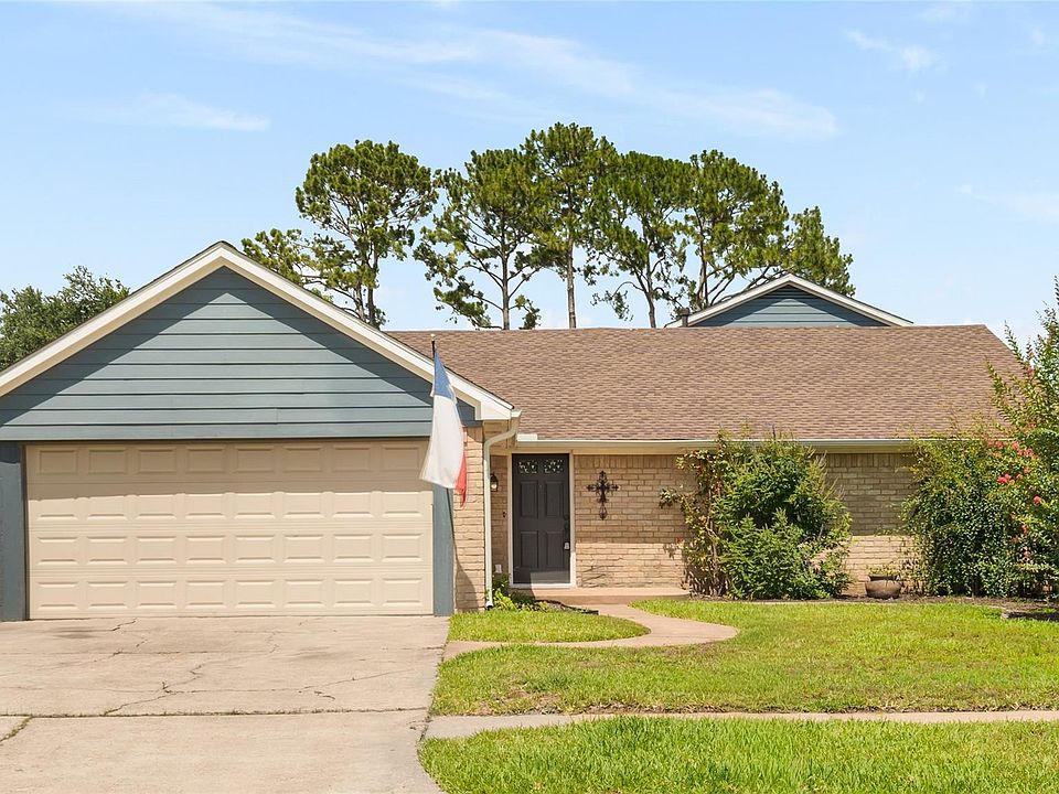 1st image of 15619 Boulder Oaks Dr