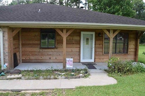 3rd image of 255 Oakwood St