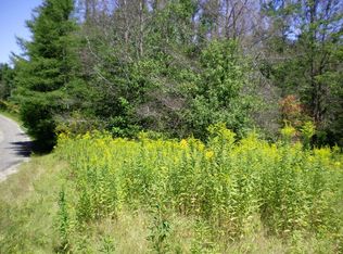 5 E Washington Rd, Hinsdale, MA 01235