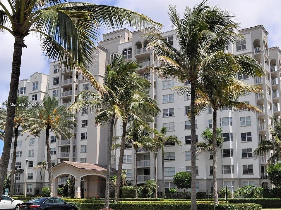 3594 S Ocean Blvd #402