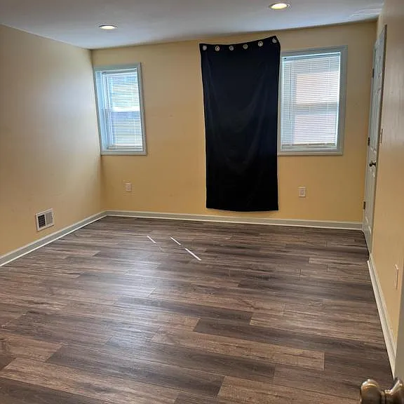 401A Lawrence St — Photo 13