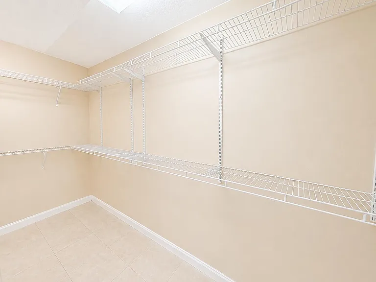 740 SW 191st Ave — Photo 23