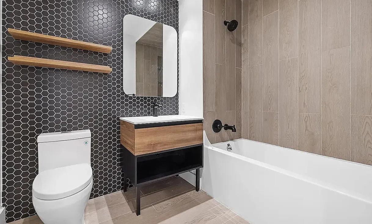 260 Gold Street — Photo 3