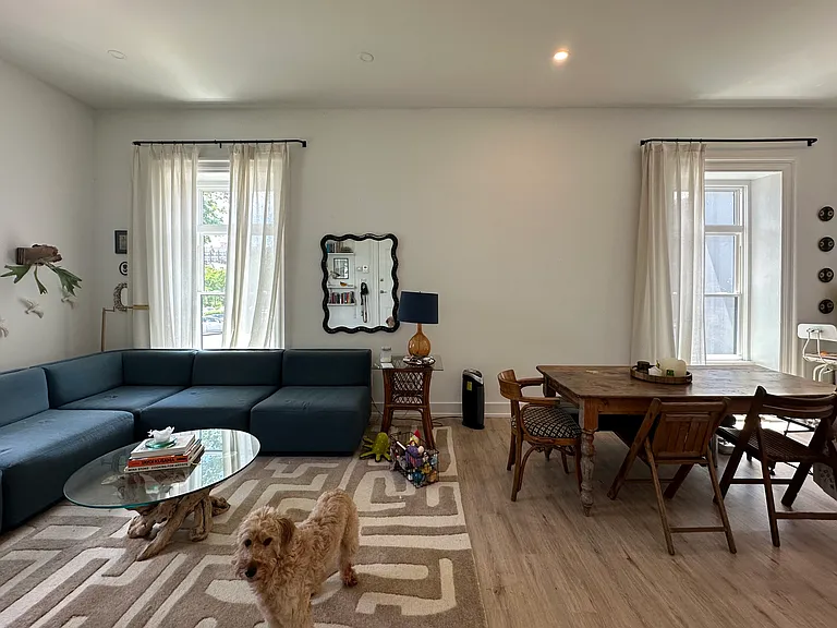 231 W Johnson Street — Photo 12