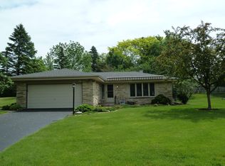 W181N8214 Destiny Dr, Menomonee Falls, WI 53051