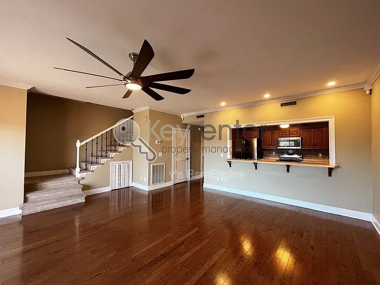 3166 Waterfront Dr — Photo 9