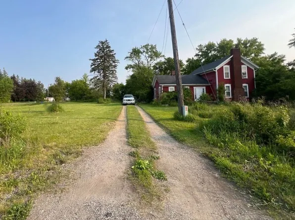 4015 W Coldwater Rd, Flint, MI 48504