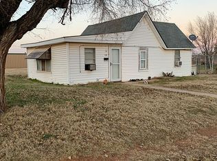 124 S 3rd St, Canute, OK 73626