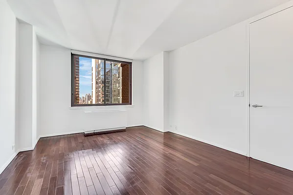 Rented by Corcoran | media 17