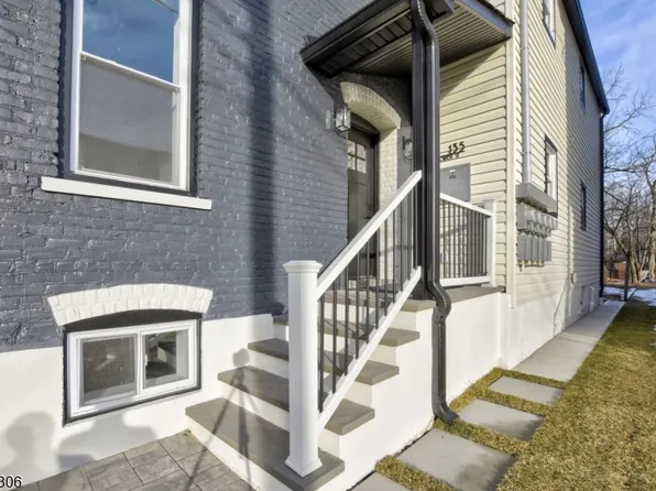 135 Forest St #2F, Montclair, NJ 07042