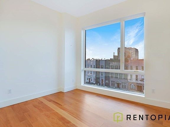 5th image of 215 Green St #2P