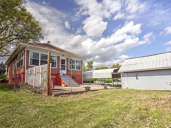 5th image of 3319 Oaklawn Ave NW