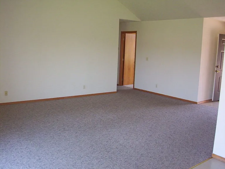 3469 W Hoke Dr — Photo 6