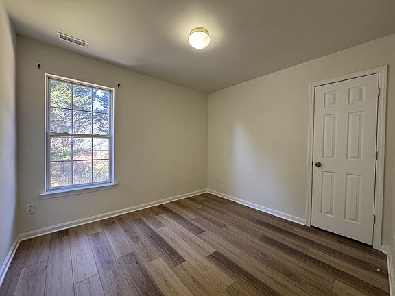 4th image of 15469 Stone Hollow Dr
