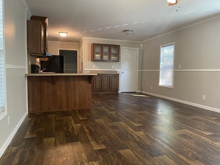 2081 Chaffee Rd S — Photo 19
