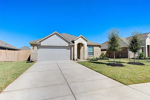 5023 Lavaridge Ln Photo 1