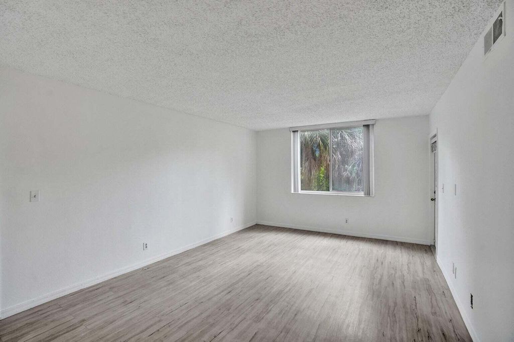 4015 W McNab Road #D204, photo 9
