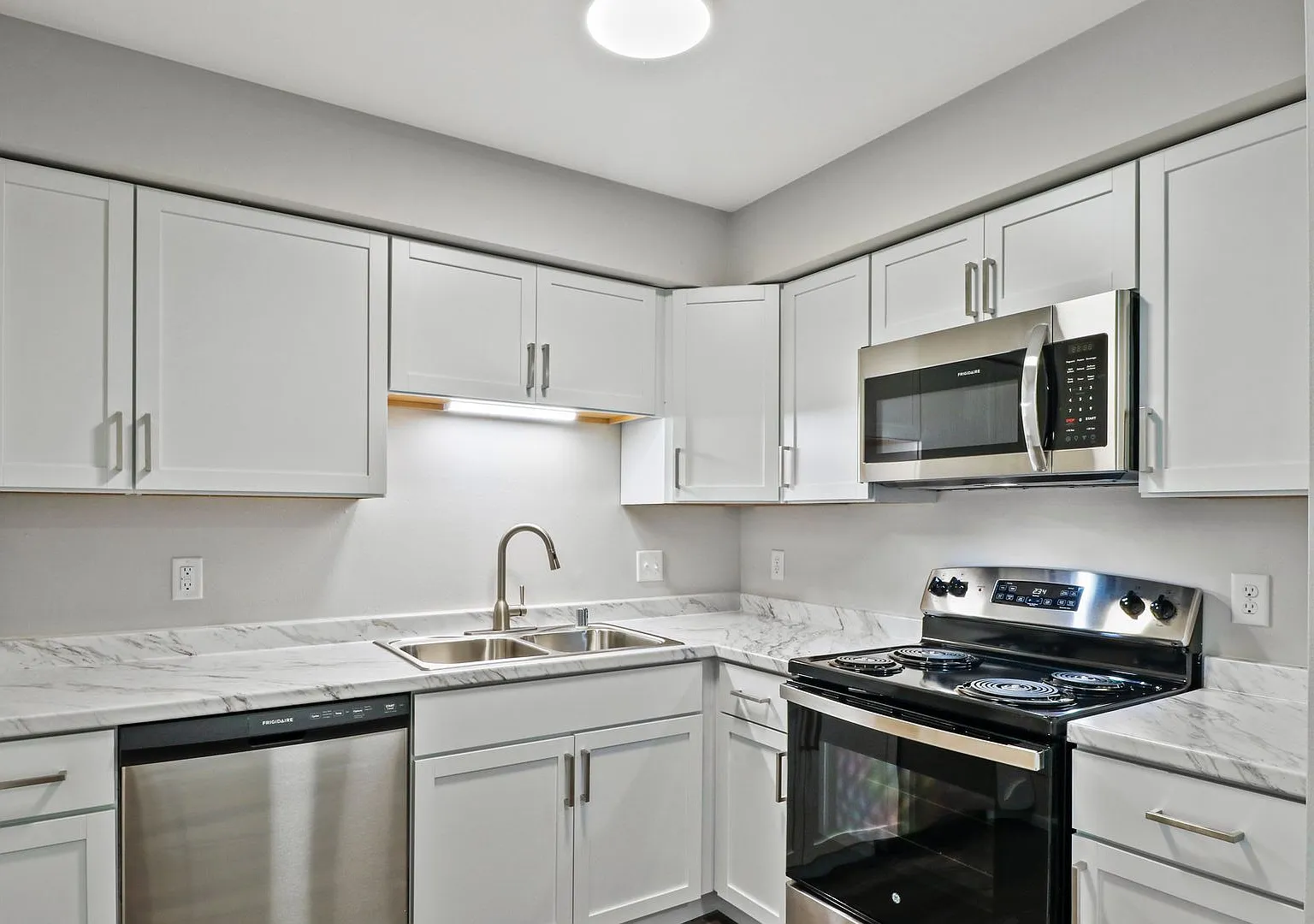 121 Berkley Rd. — Photo 1
