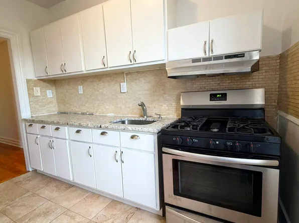89-01 102nd St #4, Richmond Hill, NY 11418