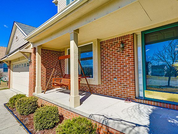3rd image of 5833 S Ashford Way