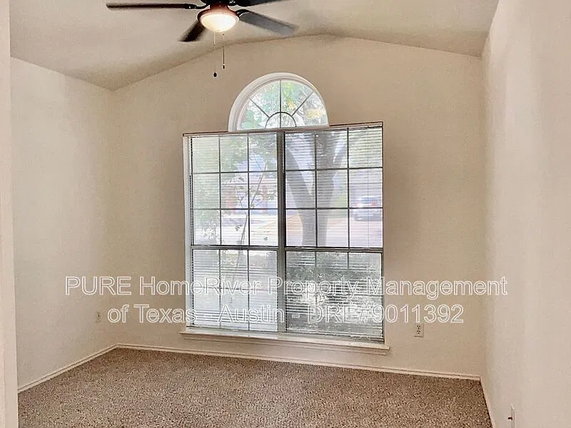 3 bed, 3.0 bath, 1769 sqft, $1,995 — Photo 3