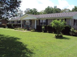 101 Cothron Dr, Lafayette, TN 37083