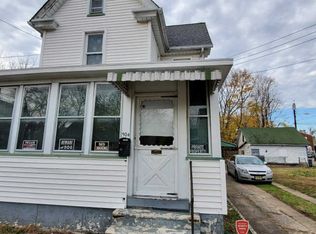 904 Spruce St, Paulsboro, NJ
