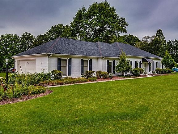2nd image of 1104 Kingswood Dr