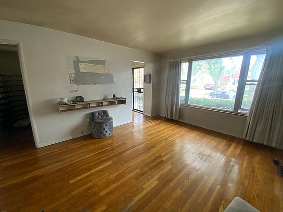 2nd image of 9132 S Emerald Ave