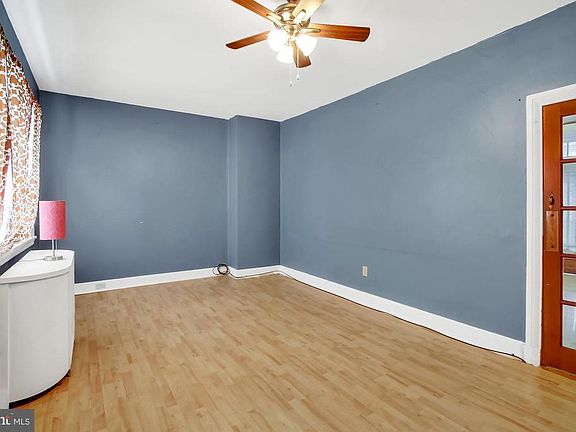 5th image of 70 N 3rd St
