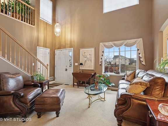 3rd image of 354 N Tower Dr
