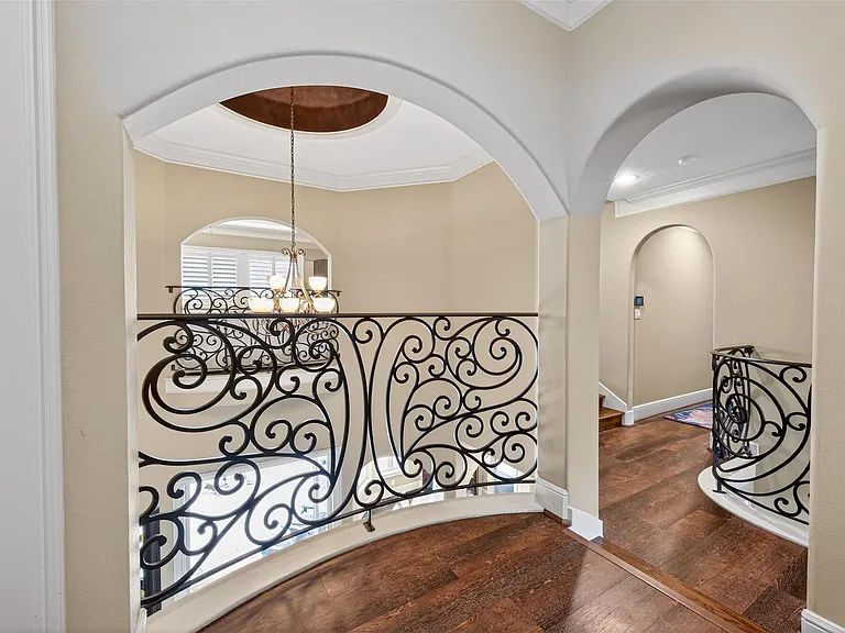 7414 Dayhill Dr — Photo 36