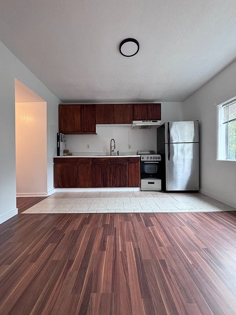 718 S Yakima Ave #2 Tacoma, WA — Photo 1
