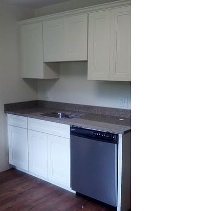 3rd image of 969 Campbell Blvd