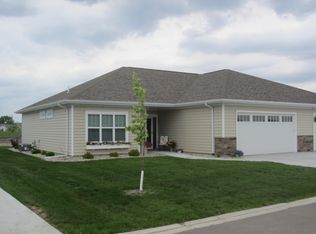 811 Goldenrod Trl, Brookings, SD 57006