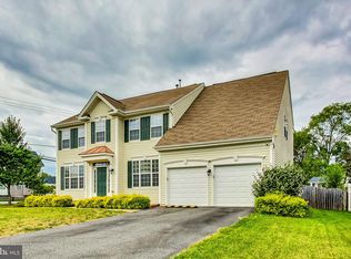 912 Carnaby St, Stafford, VA 22554