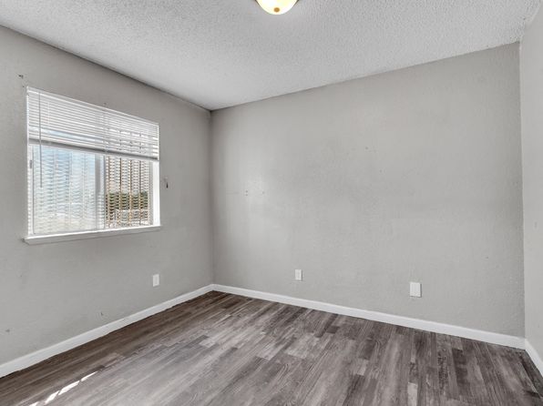 fresno-california-447290759 picture