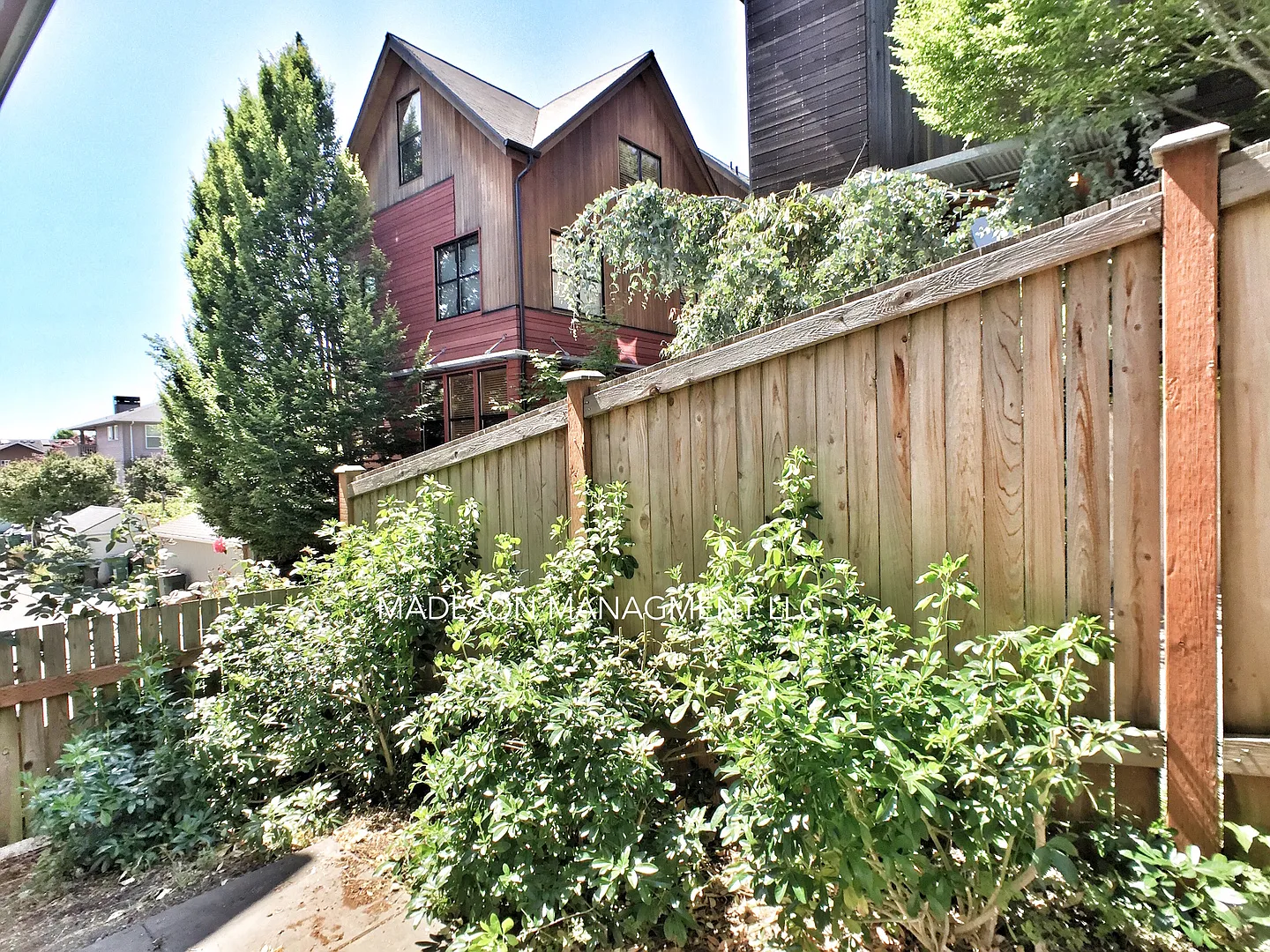 Modern 3BR Green Lake Townhome | Attached Garage | Walk to Green Lake — Photo 4