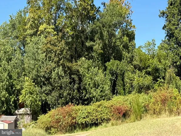 214 2nd Ave, Quantico, VA 22134