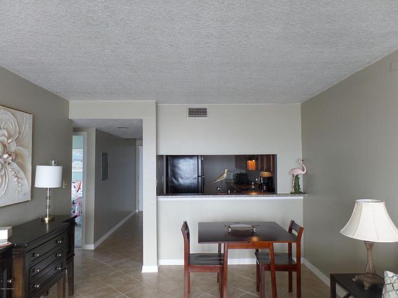 3rd image of 2465 S Washington Ave #310