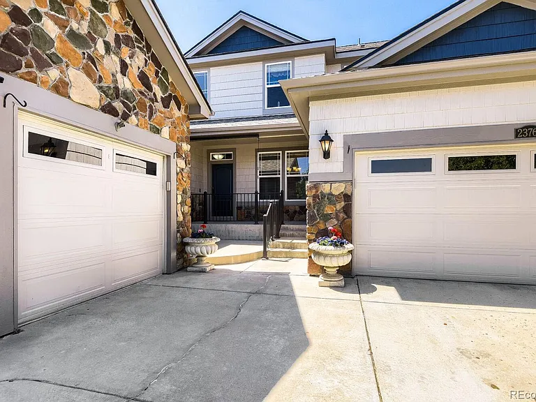 23763 E Eads Dr — Photo 2