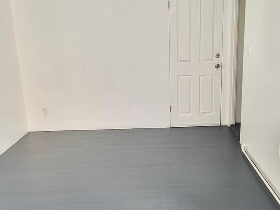 4th image of 1639 Cabrillo Ave #305