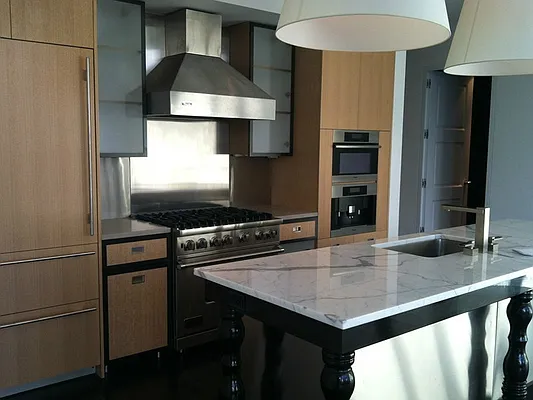 Sold by Sotheby's International Realty | media 14