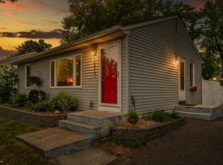 1513 County Road B E, Maplewood, MN 55109