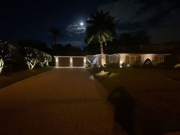 5th image of 1308 Bahama Dr