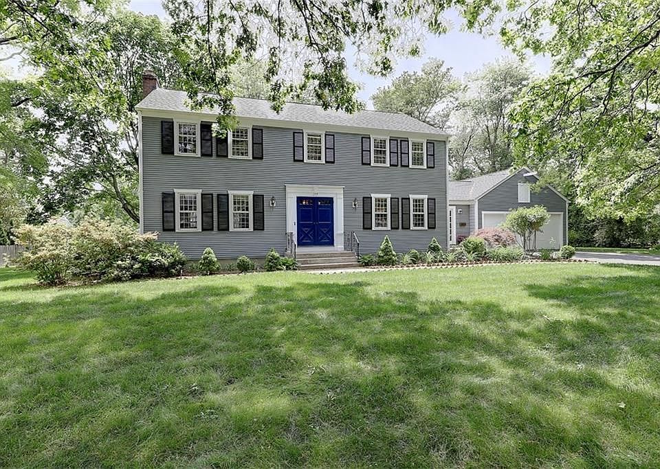 2nd image of 119 Governor Bradford Dr
