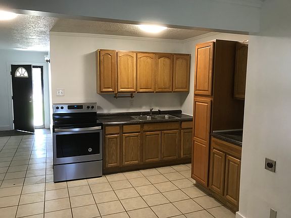 3rd image of 2329 Grove St