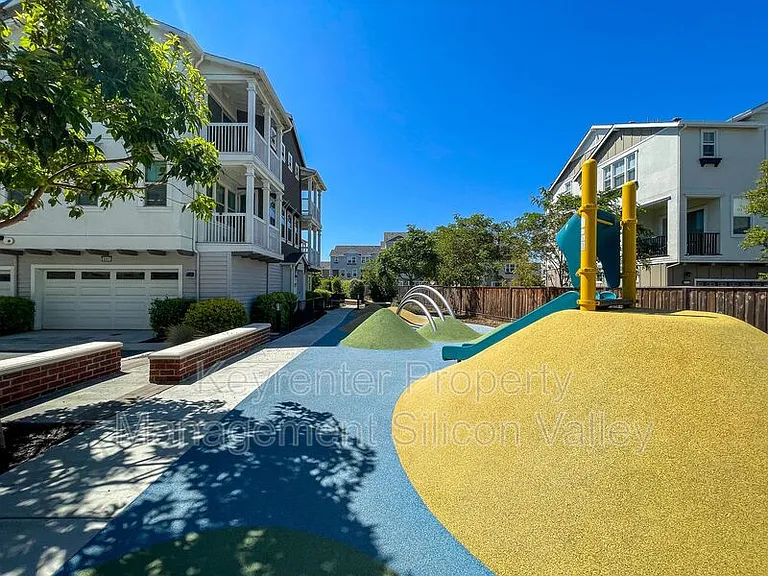 37549 Willow St — Photo 35