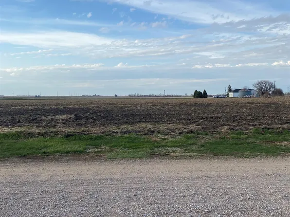 510 W 12th St, Dorchester, NE 68343