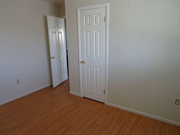 4th image of 4477 W Dakota Ave